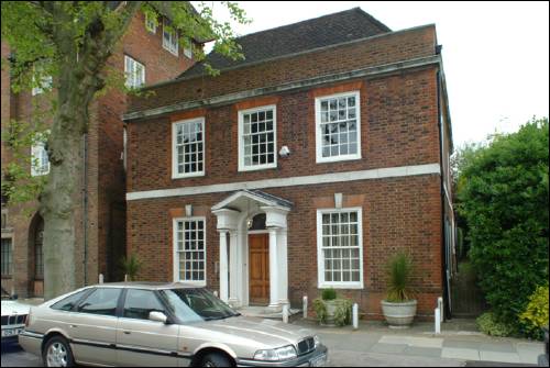 166 Hampstead Way